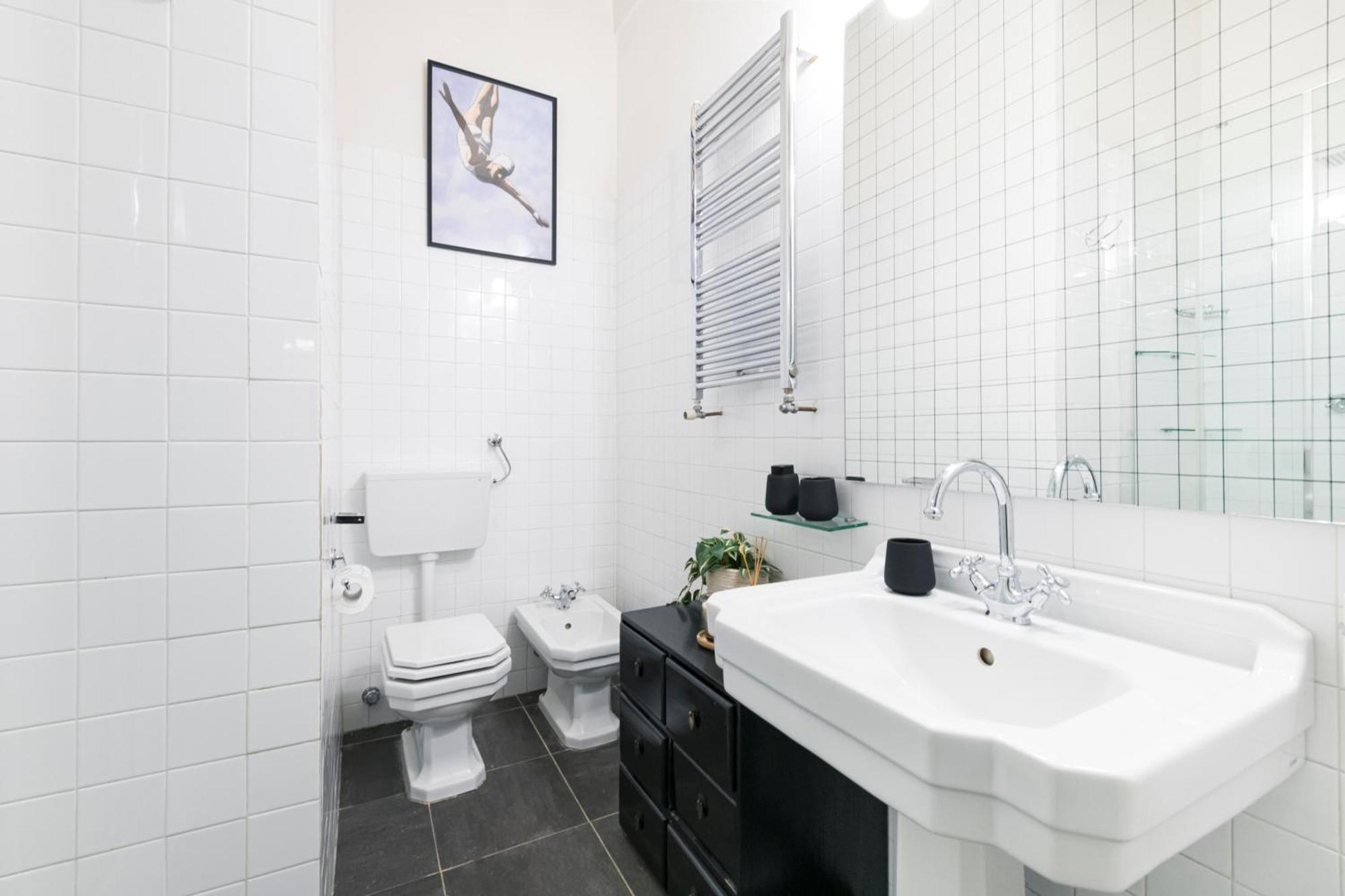 Lovely Apartment On The Navigli River By Easylife Milánó Kültér fotó
